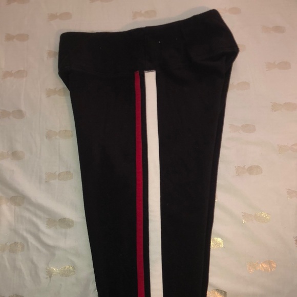NEVER WORN HOLLISTER LEGGING - Picture 2 of 4